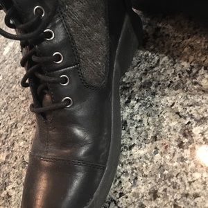 Black Leather Keen Boots size 7.